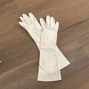 Vintage hansen stretch white mid length gloves